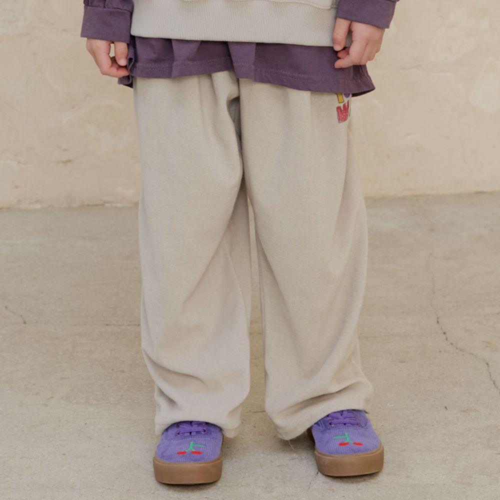 NAVi 鬆緊腰童趣手繪塗鴉文字休閒長褲-淺灰