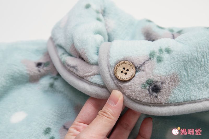 日本 AUBE - 毛茸茸保暖高領家居外套(親子通用款)-無尾熊-淺粉