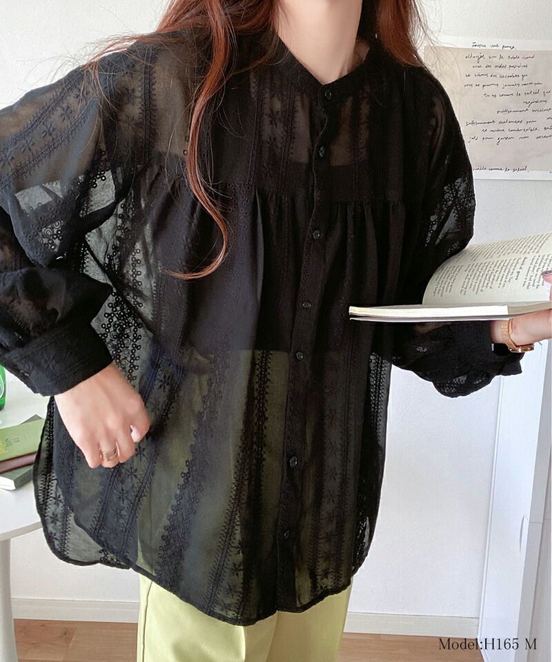 日本 Classical Elf - 2WAY微立領花朵刺繡透膚襯衫-淺灰