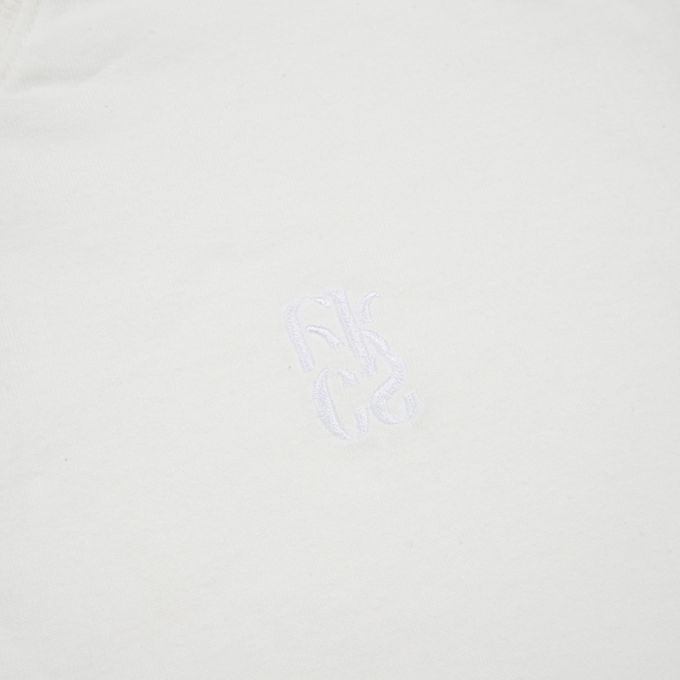 韓國 FORK CHIPS - 品牌刺繡點綴圓領長袖上衣-象牙白