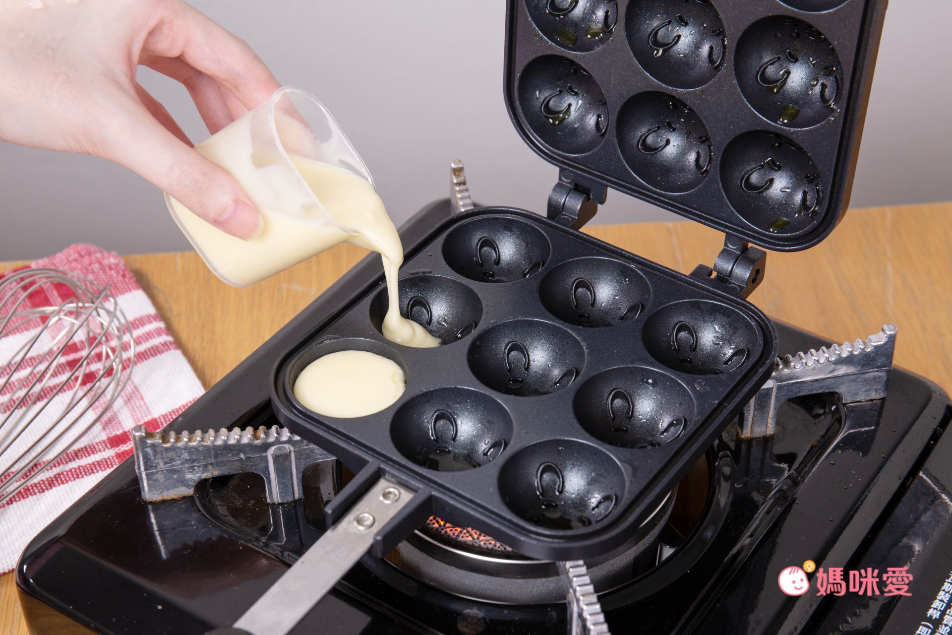 超萌多啦A夢、米奇造型！日本SKATER 鬆餅、熱壓吐司烤盤