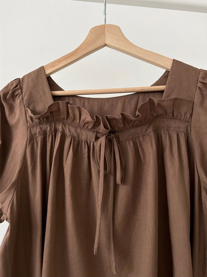 韓國女裝連線 - 波浪方領棉麻短袖上衣-白 (FREE)