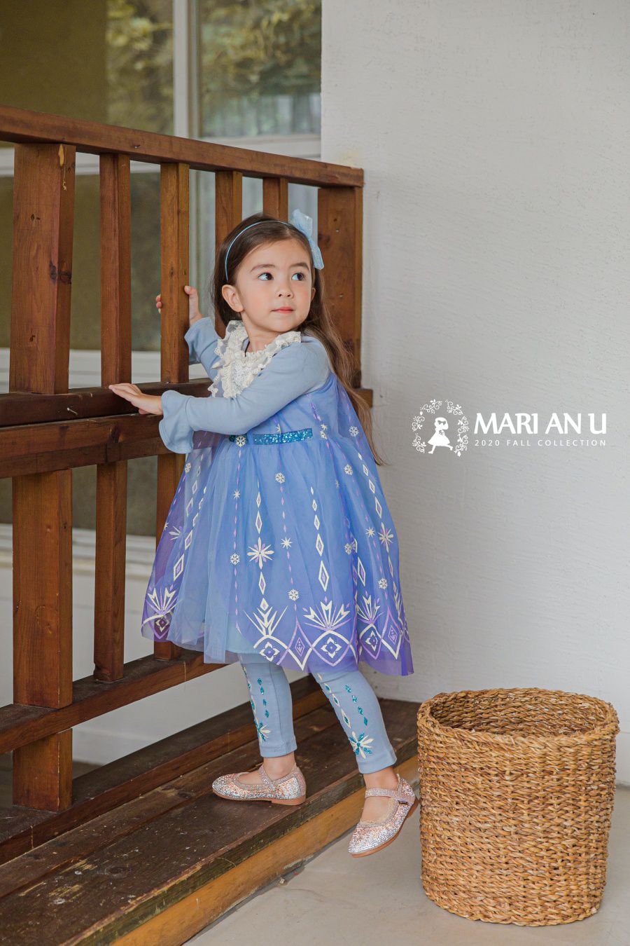 韓國 mari an u - 蕾絲白領艾莎洋裝-閃耀藍