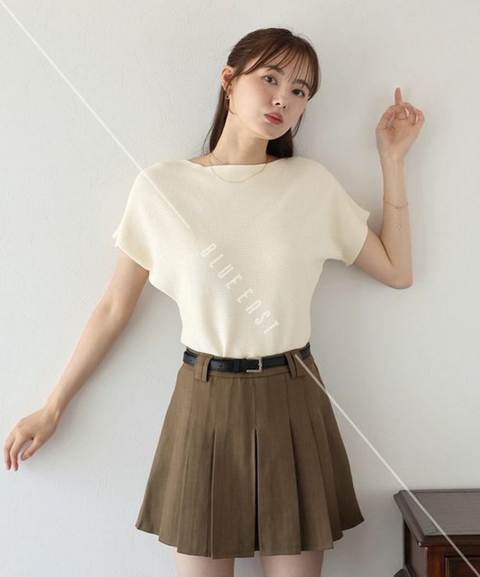 日本 BLUE EAST - 美型修身柔軟羅紋蝙蝠袖上衣-象牙