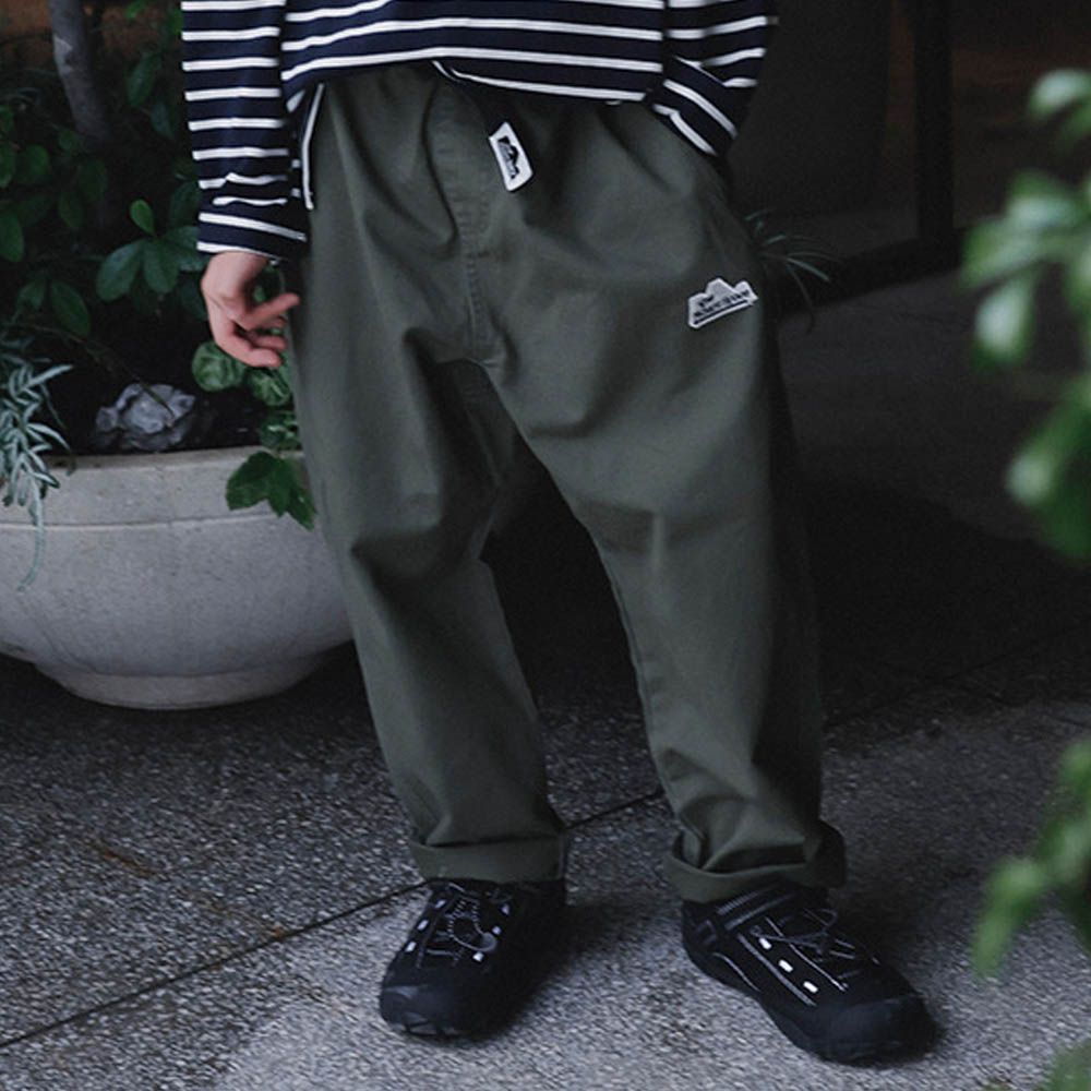 純棉耐磨腰帶休閒長褲-軍綠