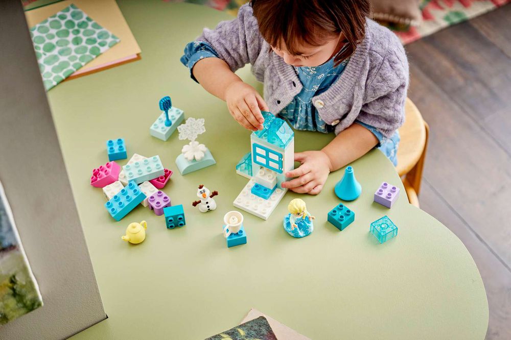 LEGO 10462 艾莎和雪寶的冰雪奇緣創意百寶盒 Frozen Creative Box with Elsa and Olaf