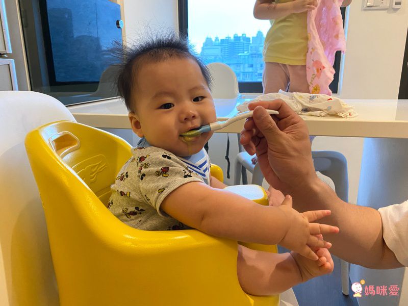 英國The Good Time - 英倫晚宴‧立體矽膠俏圍兜-大警長