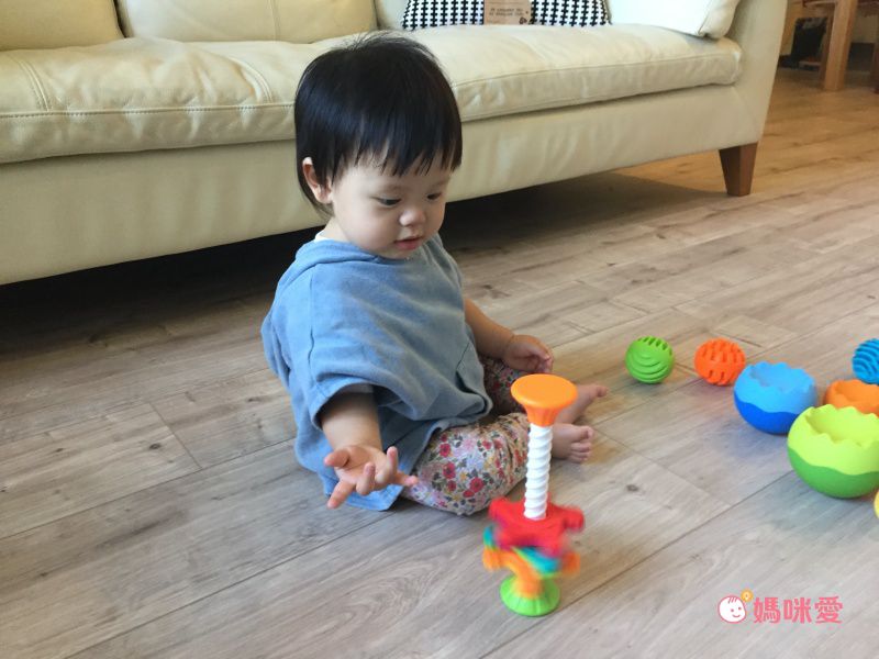 寶寶哭鬧救星【美國 FatBrain】指尖陀螺