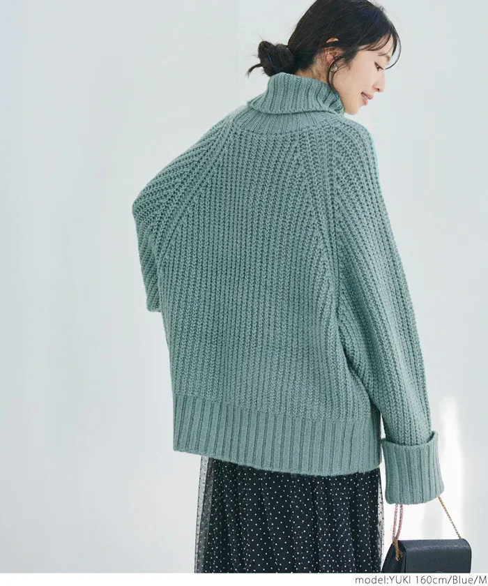 日本 COCA - 份量感高領寬鬆粗編織毛衣-淺灰