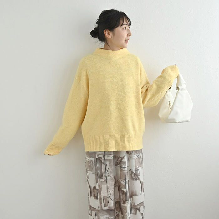 日本 ihuu - 柔軟舒膚小立領落肩毛衣-米杏