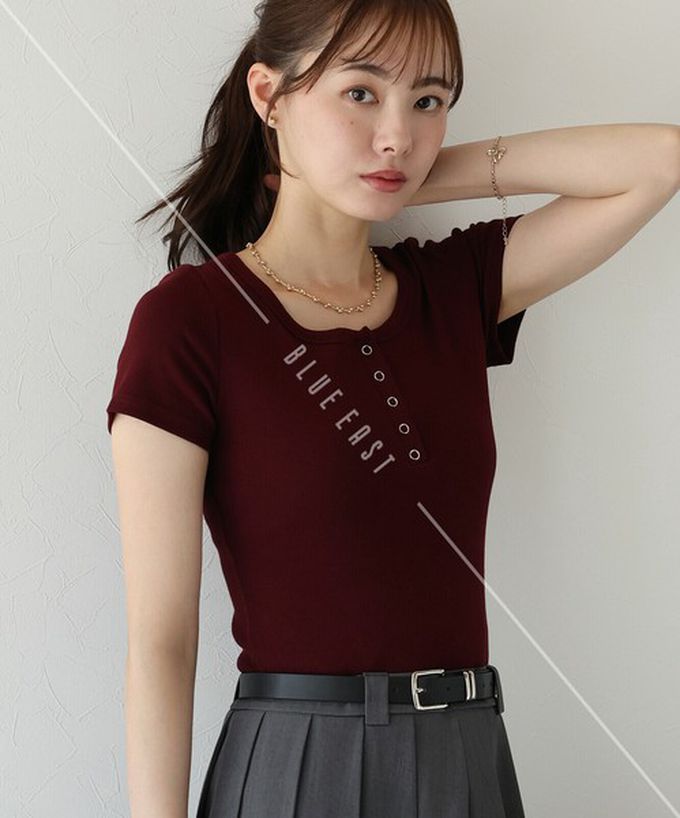 日本 BLUE EAST - 亨利領合身美型短袖上衣-白