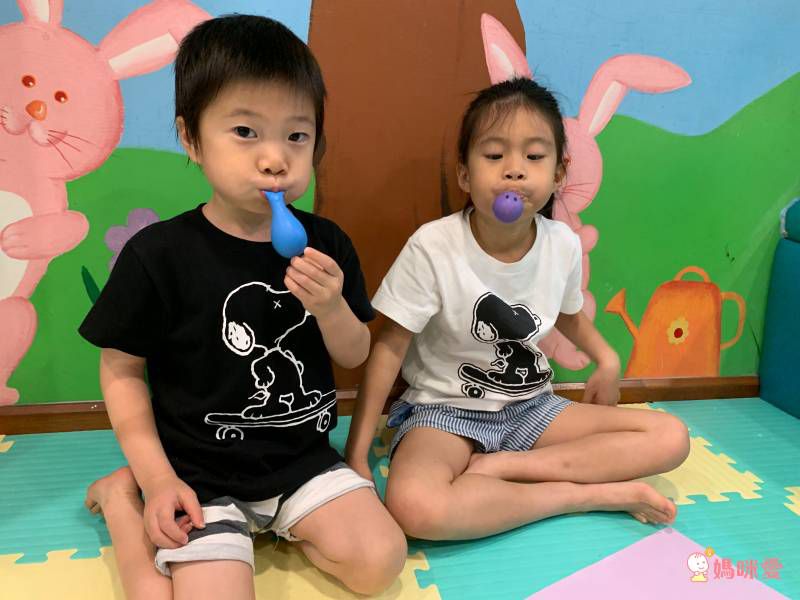 ★百萬父母最有共鳴的教養經典書★ 0~3歲給對愛就不怕寵壞♥ 3~6歲做對管教不打不罵孩子更聽話