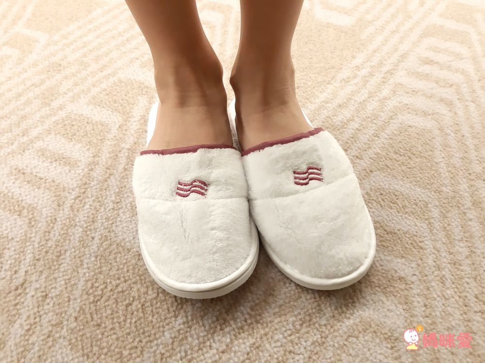 台南大員皇冠四人房2大1小$4299起 指定平日