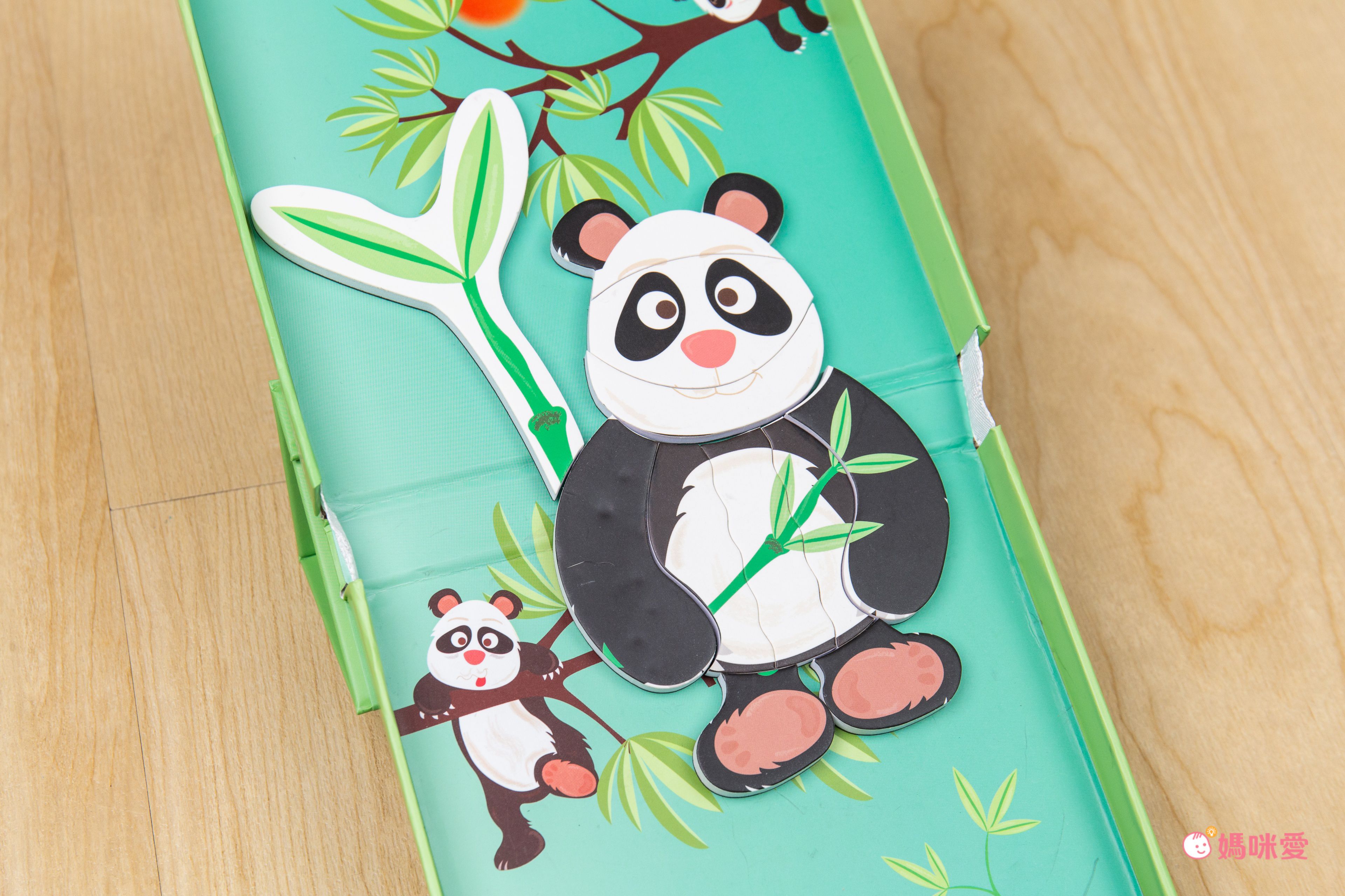 比利時 Scratch - 二合一磁性益智拼圖-熊貓家族