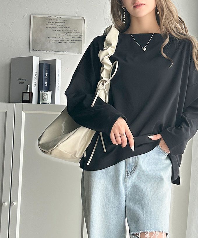 日本 Classical Elf - 一字領寬鬆落肩長袖T恤-淺杏