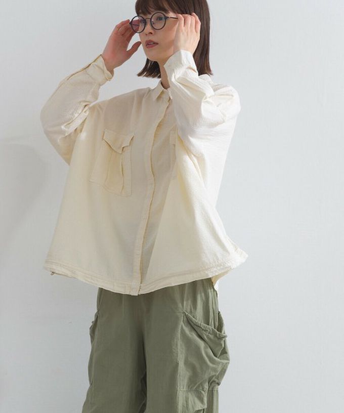 日本 Lupilien - 復古紋理率性抽繩純棉落肩襯衫-米白