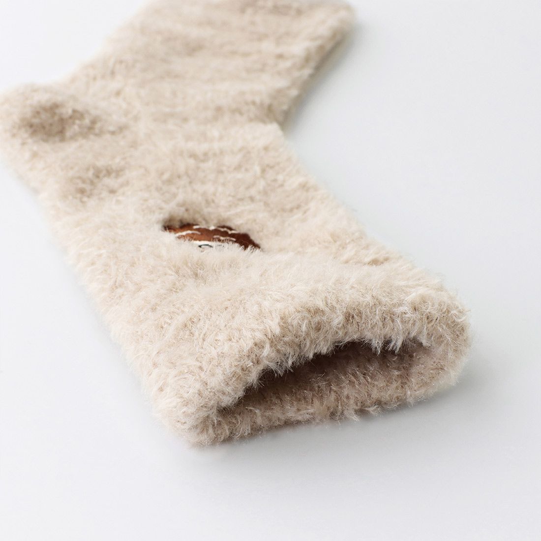 日本 TOMO - 可愛動物刺繡毛絨保暖襪-羊駝-淺米