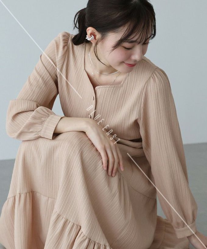 日本 BLUE EAST - 美型桃心領腰綁帶分層泡泡袖洋裝-黑