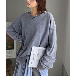 日本 Classical Elf - 俐落洗舊感V領寬版長袖T恤-煙燻藍