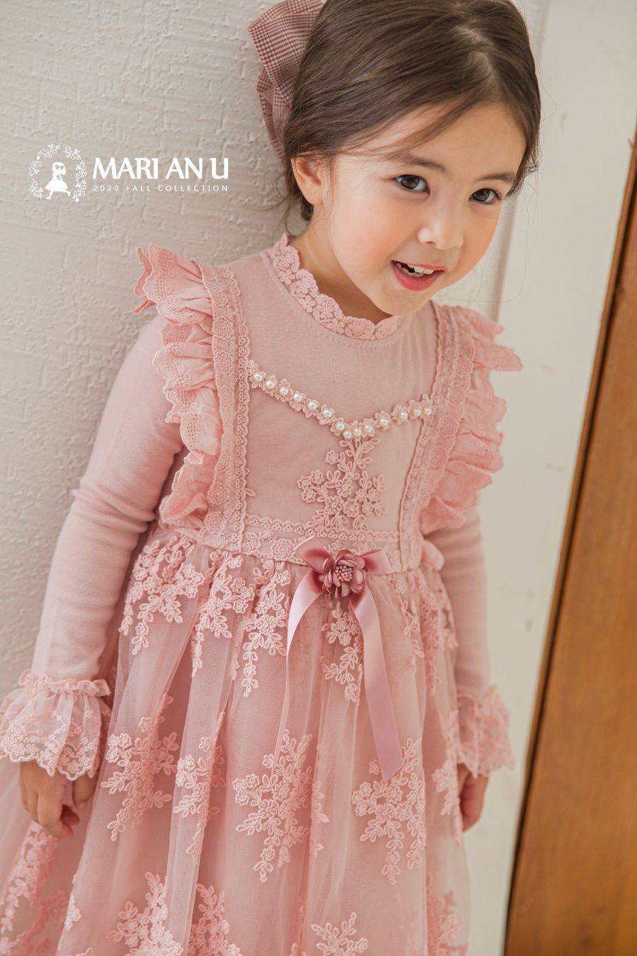 韓國 mari an u - 蕾絲袖口雕花紗裙洋裝-粉紅