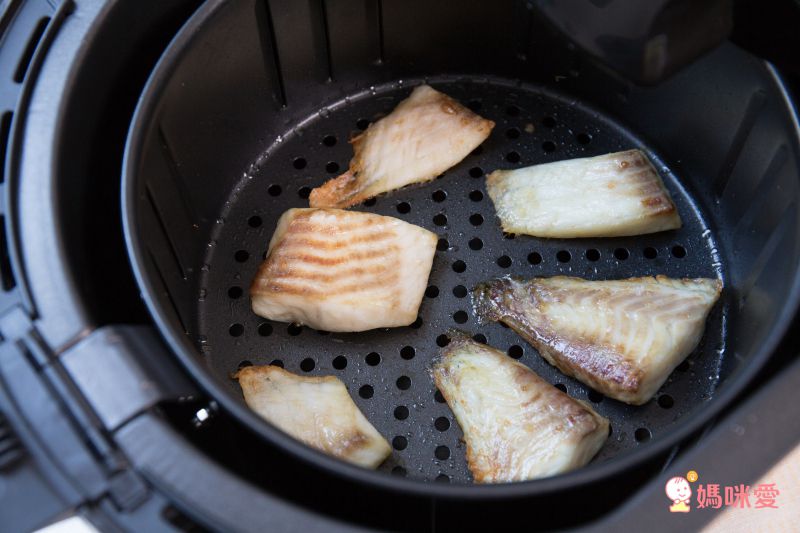【一吉鮮新鮮水產】豪華海鮮麵、去刺鮮嫩鱸魚片、智利鮭魚片
