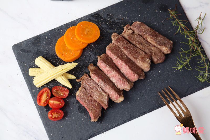 義大利 LAICA 萊卡 - 舒肥料理入門組合(低溫料理舒肥棒 SVC107+極輕巧真空包裝機 VT31150)