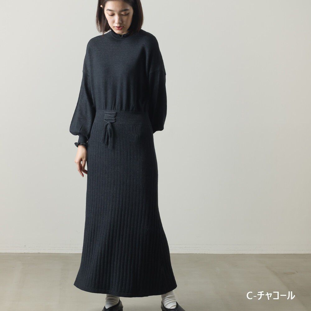 日本 OMNES - 優雅腰間綁帶修身木耳邊針織連身裙-深灰 (Free size)