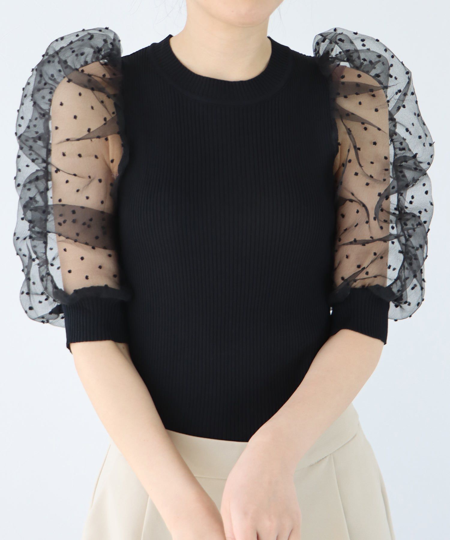 日本 BLUE EAST - 夢幻薄紗拼接五分袖上衣-黑x黑