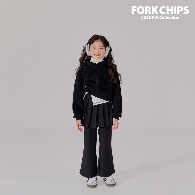 韓國 FORK CHIPS - 鬆緊腰裝飾百褶裙微喇叭長褲-黑