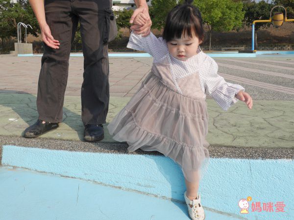 Little moni 紗裙褲＆洋裝❤獨特絕美登場