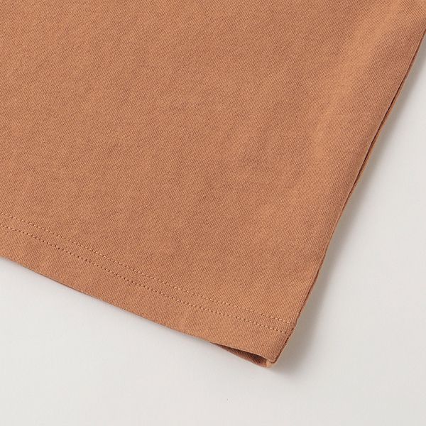 日本 petit main - TOMICA聯名 印花短袖上衣-漢堡車-摩卡