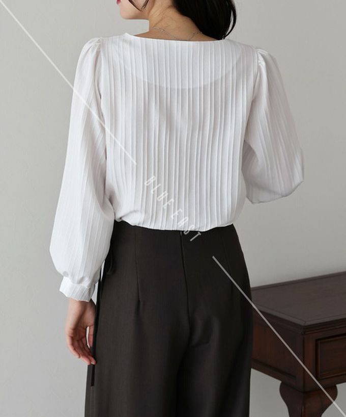 日本 BLUE EAST - 甜美心型領線條紋理長袖襯衫-杏橘