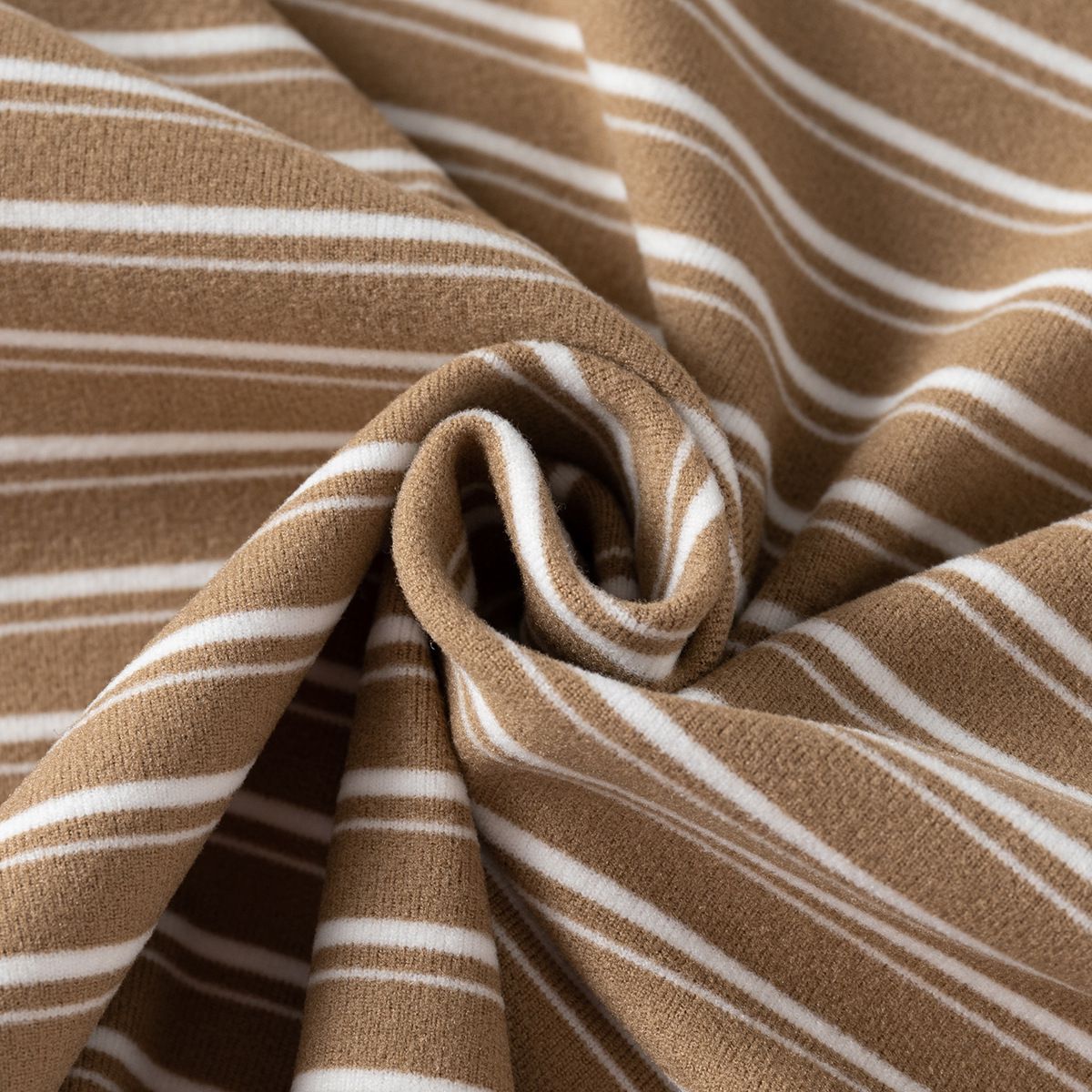 WELLKIDS - 德絨高領條紋長袖上衣/打底衫-黑色