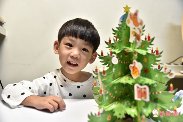 The Little Christmas Tree聖誕立體書