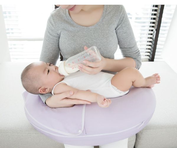 六甲村 Mammy Village - 炫涼馬卡龍孕婦哺乳枕-櫻花粉