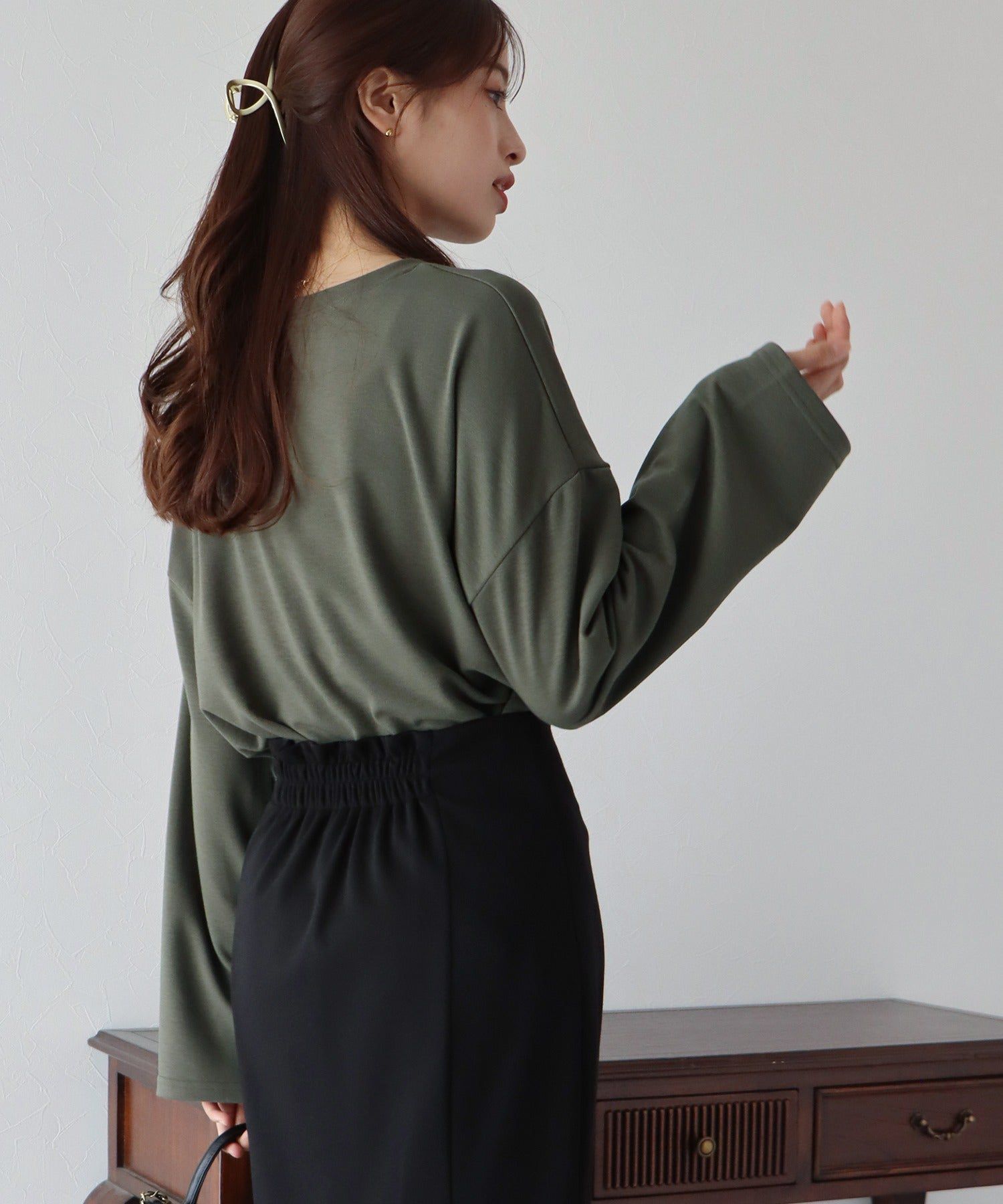 日本 BLUE EAST - 圓領百搭柔軟薄長袖上衣-條紋-深藍