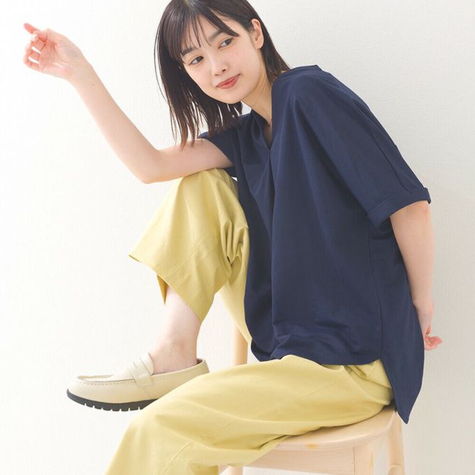 日本 OMNES - 接觸涼感 嫘縈休閒V領前短後長上衣-灰棕