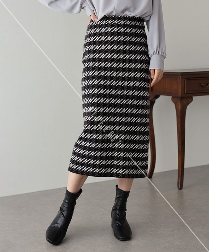 日本 BLUE EAST - 氣質千鳥格針織開叉合身長裙-黑灰