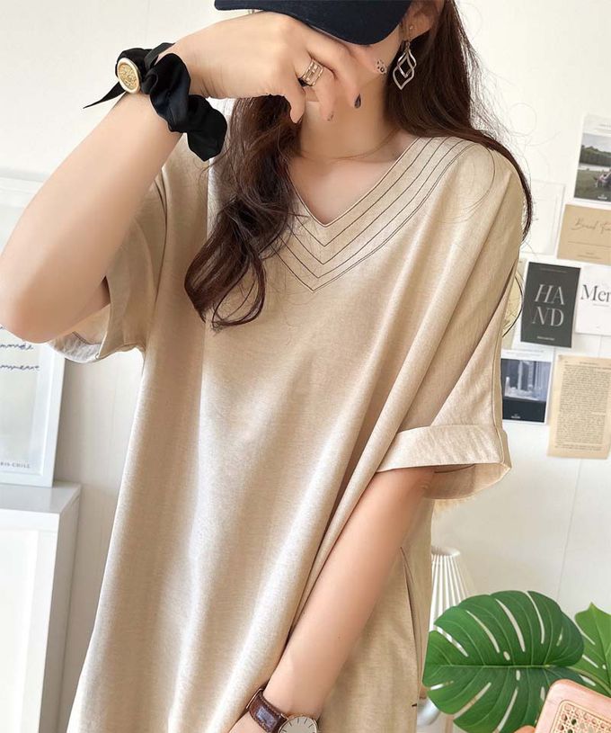 日本 Classical Elf - 顯瘦線條V領傘狀五分袖洋裝-卡其杏