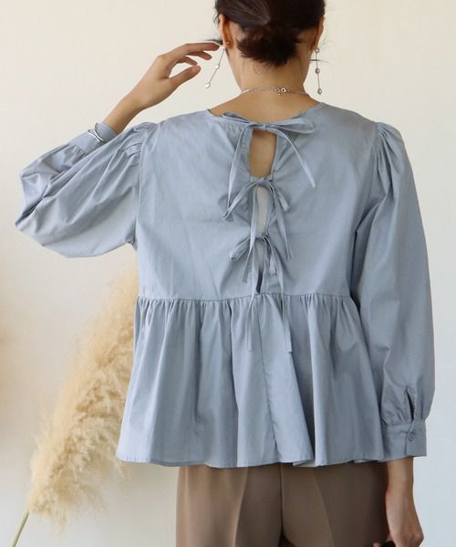 日本 BLUE EAST - 美背綁帶抓皺澎澎長袖上衣-白