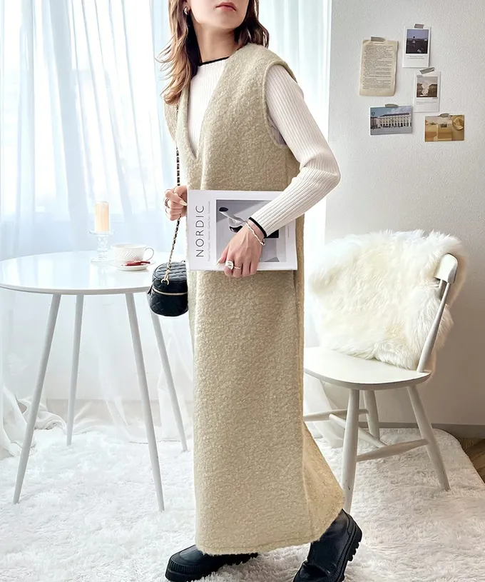 日本 Classical Elf - 毛茸茸修身V領背心裙-摩卡