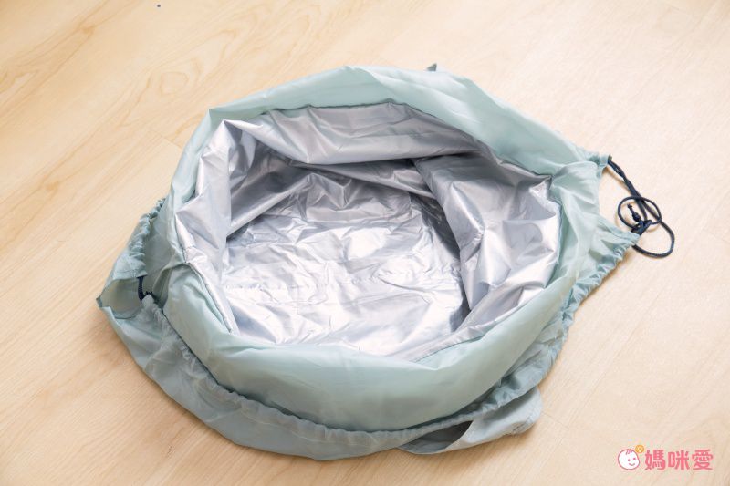 日本代購 - 超大容量保冷購物袋(可折疊收納)-英文線條-石英粉-24L/耐重15kg