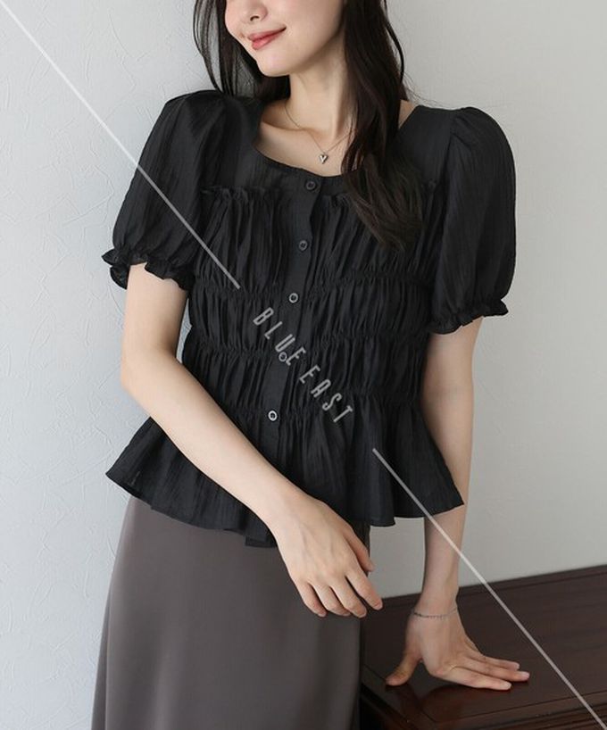 日本 BLUE EAST - 顯瘦皺摺荷葉泡泡短袖上衣-白
