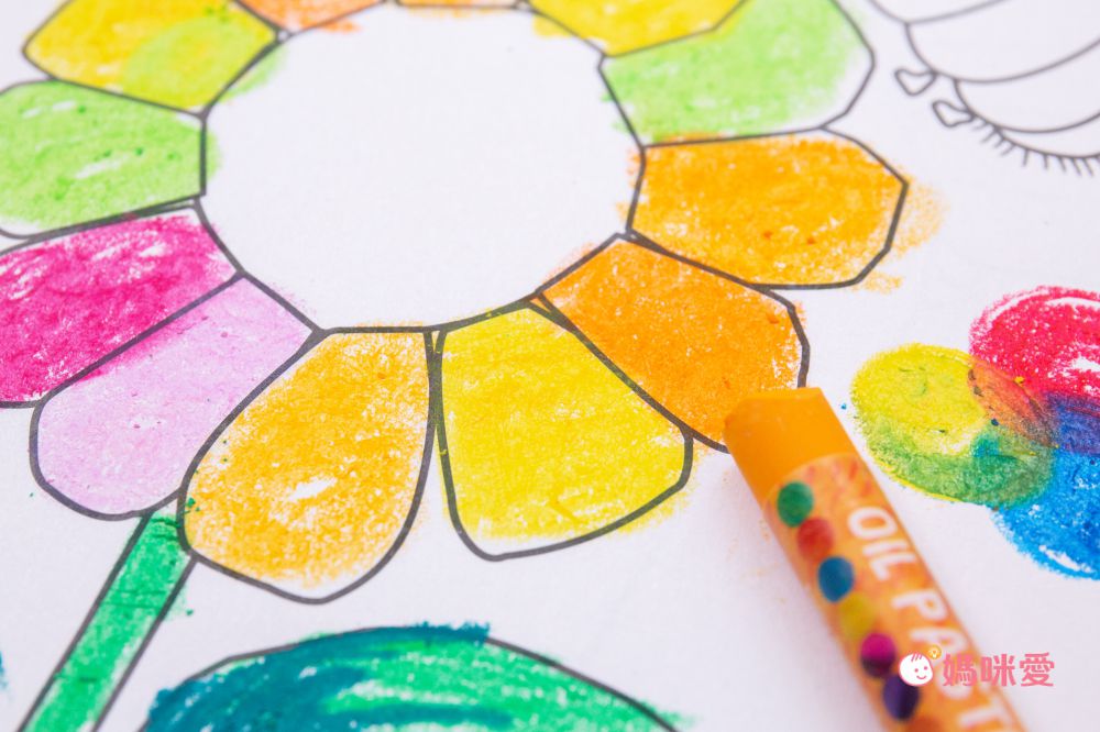 暢銷繪本聯名！好餓的毛毛蟲 x MIDEER 可水洗彩色筆、蠟筆