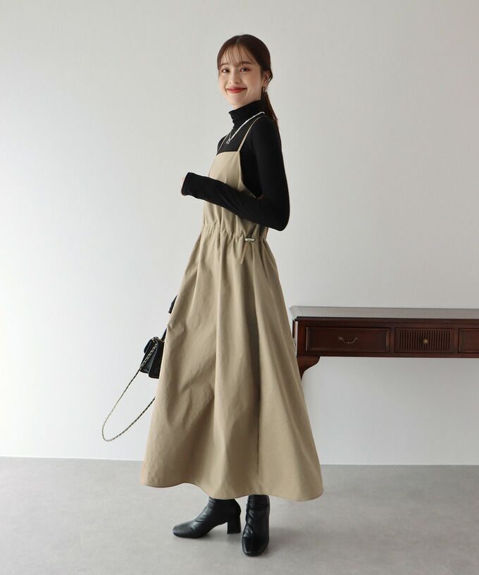 日本 BLUE EAST - 工裝風抽繩縮腰吊帶裙-卡其