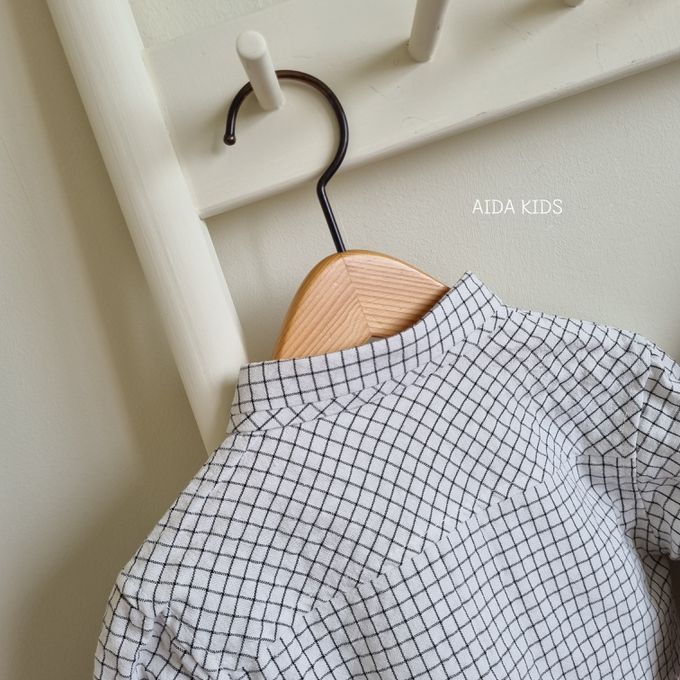 韓國 AIDA - (不含領結)簡單細格紋翻領長袖襯衫-白