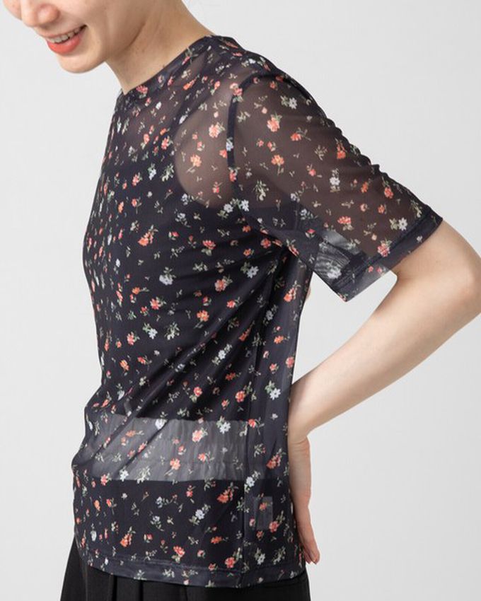 日本 gleam - 浪漫小花透膚薄紗短袖上衣-象牙米