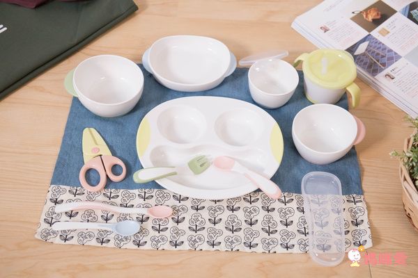 副食品寶寶省錢大作戰【日本 Richell 11 件餐具禮盒 $990 】