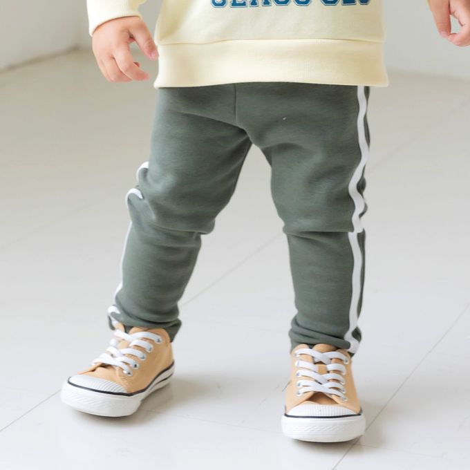 日本 Chil2 - [熱銷]刷毛保暖彈力長褲-小花-黑