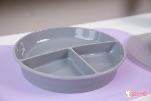 一轉即扣！吸力超強不打翻【瑞典 TwistShake 餐盤】